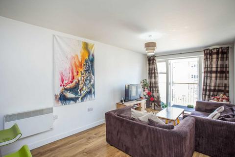 2 bedroom apartment for sale - Park Lodge Avenue, West Drayton UB7