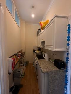 1 bedroom flat to rent, Shepherds Bush Road W6