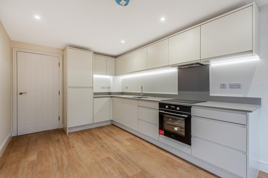 Kitchen (Main)