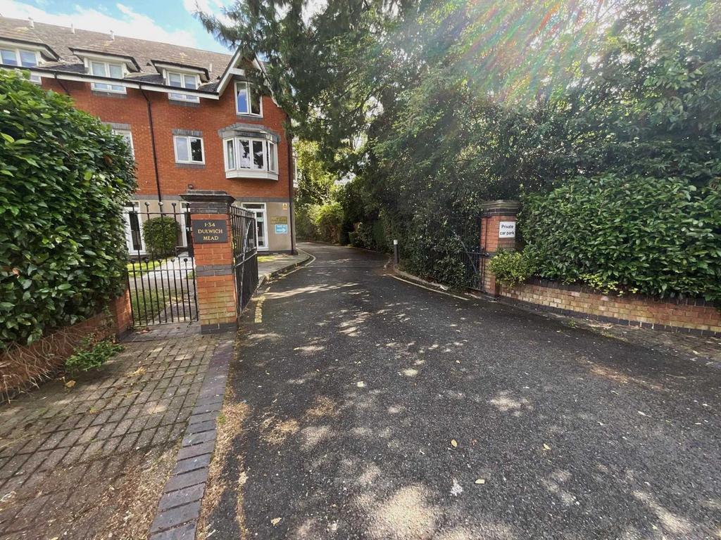 Dulwich Mead, Half Moon Lane, Herne Hill, SE24 9HS 1 bed flat for sale