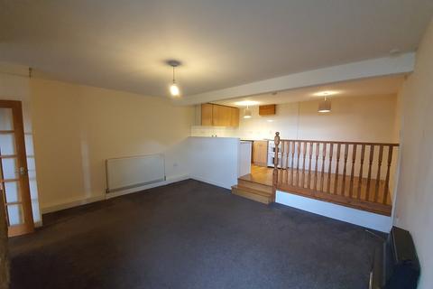 1 bedroom apartment to rent, Penare Terrace, Penzance