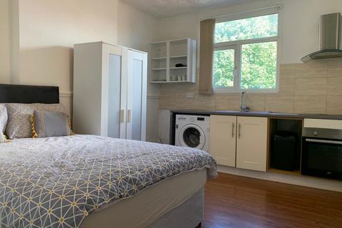 1 bedroom flat to rent, Ash Tree Road, Crumpsall