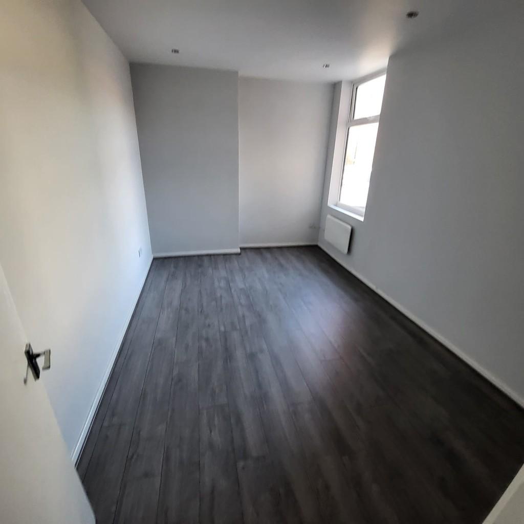 Apartment in Manchester, Blackley, Greater Manchester - View 5