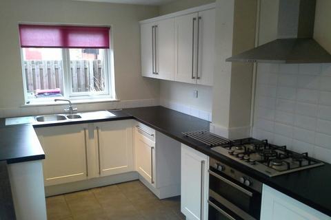 2 bedroom end of terrace house to rent, Muglet Lane, Maltby, S66 7NB