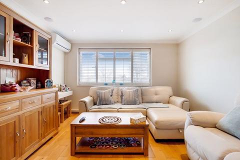 2 bedroom maisonette for sale, Dormers Wells Lane, Southall