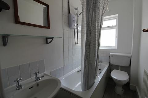 4 bedroom terraced house to rent, St Mary Magdalene Street