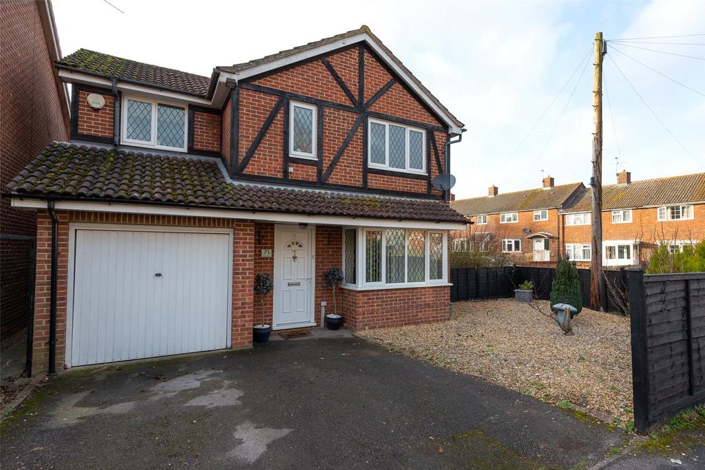 St. Nicholas Court, Basingstoke, Hants, RG22 4 bed detached house £