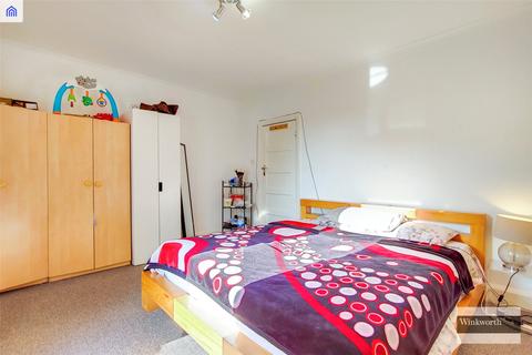 2 bedroom apartment for sale, Hyde Court, Kingsbury NW9