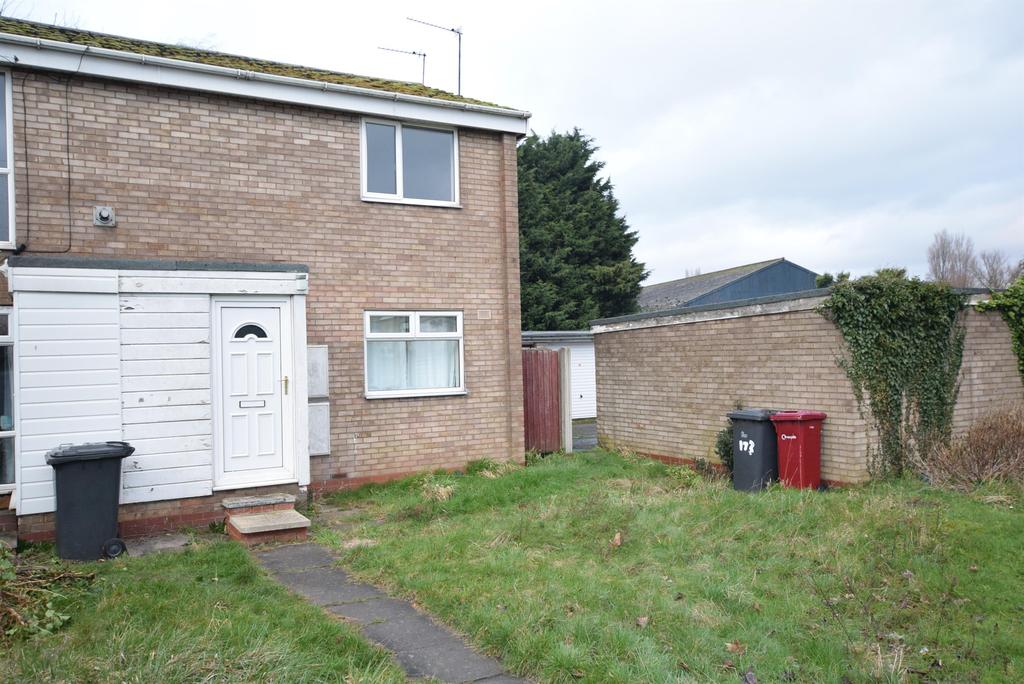 Hilton Avenue, Scunthorpe, DN15 8BE 2 bed flat £60,000