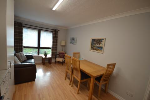 3 bedroom flat to rent - Sienna Gardens, Sciennes, Edinburgh, EH9