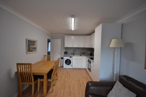 3 bedroom flat to rent - Sienna Gardens, Sciennes, Edinburgh, EH9
