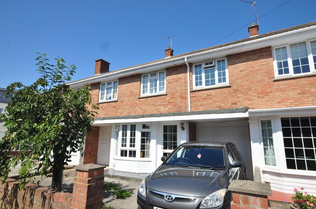 Amberley Road Portsmouth PO2 3 bed semidetached house £1,000 pcm (£