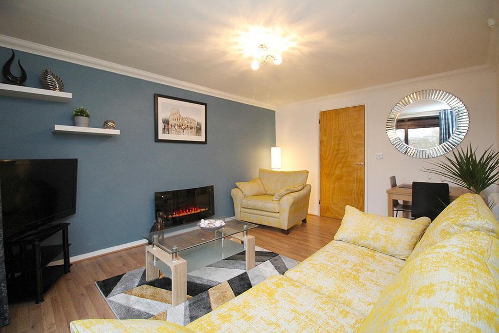 Living Area (Main)