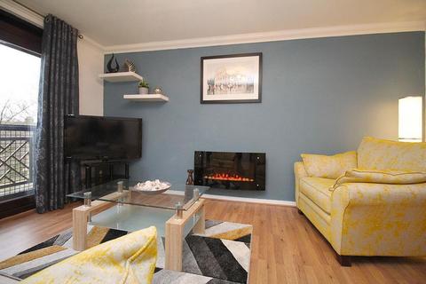 1 bedroom penthouse to rent, Staveley Court, Loughborough, LE11