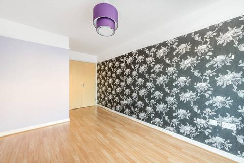 2 bedroom flat to rent, Wooldridge Close, Feltham, Middlesex, TW14