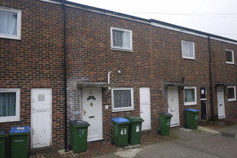 Ritter Street, Woolwich Common 5 bed terraced house £350,000