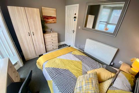 undefined, Room 1, Cranwell Street