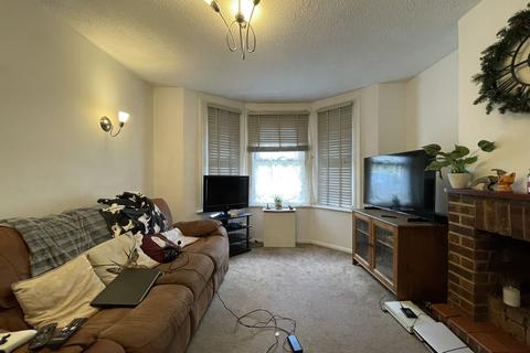 3 bedroom semi-detached house to rent, Amen Corner, Bracknell