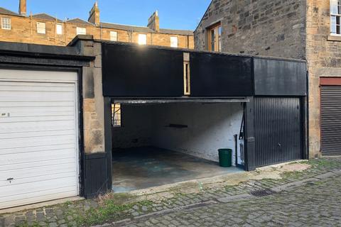 Garage to rent, Garage only, Belgrave Crescent Lane, West End, Edinburgh, EH4