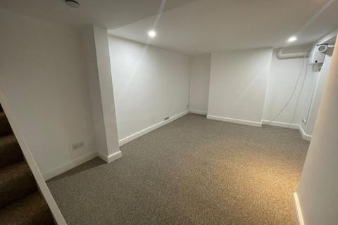 3 bedroom terraced house to rent, Old Town,  Wiltshire,  SN1