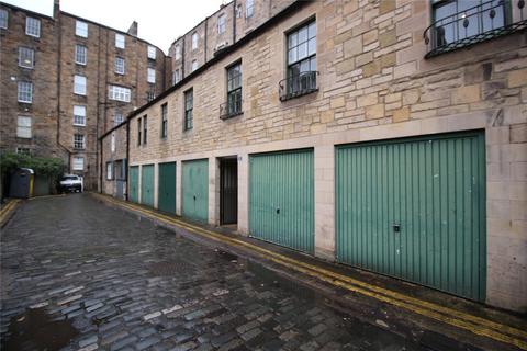 Garage to rent, Northumberland Street South East La, Edinburgh, Midlothian