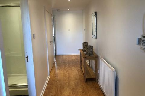 2 bedroom flat to rent, Polmuir Gardens, Ferryhill, Aberdeen, AB11