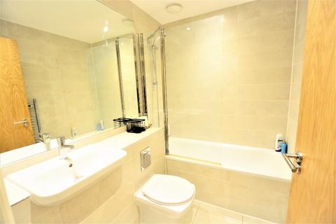 2 bedroom apartment to rent, Western Road