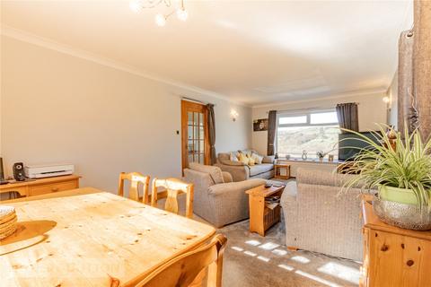 76 Lingards Road, Slaithwaite, Huddersfield, HD7 5HY