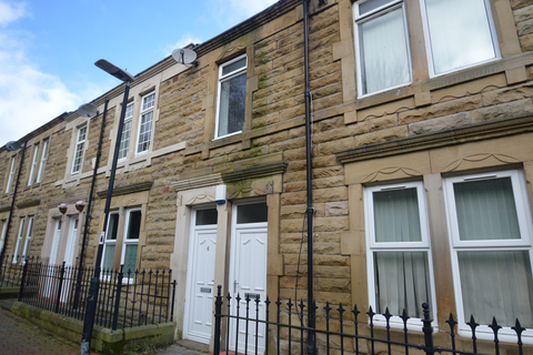 3 bedroom ground floor flat to rent, Tulip Street, Felling, Gateshead, NE10