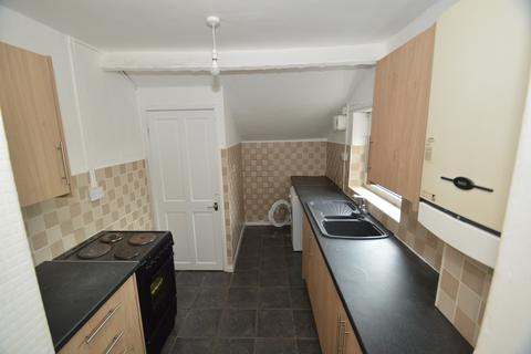 3 bedroom ground floor flat to rent, Tulip Street, Felling, Gateshead, NE10