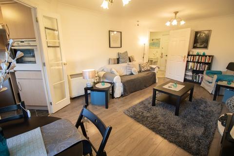 1 bedroom apartment for sale - Cwrt Brynteg, Station Road, Radyr