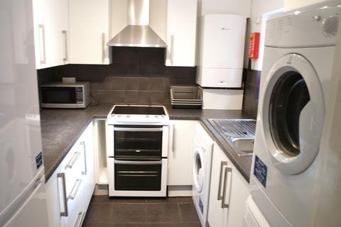 5 bedroom terraced house to rent - Whitby Road, Fallowfield, Manchester