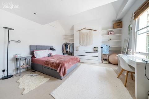 4 bedroom maisonette to rent, York Road, Hove, BN3