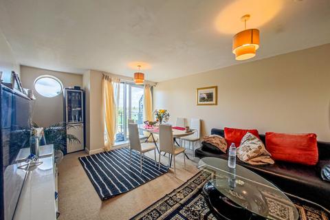 2 bedroom apartment for sale, Defence Close, West Thamesmead, SE28 0NQ