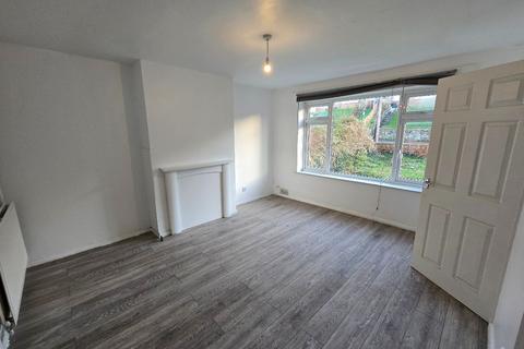 3 bedroom semi-detached house to rent, Wouldham Road, Rochester