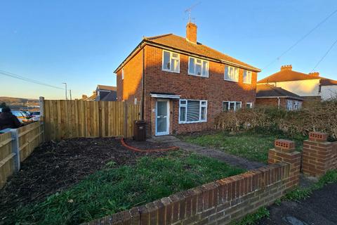 3 bedroom semi-detached house to rent, Wouldham Road, Rochester