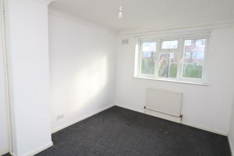 3 bedroom semi-detached house to rent, Wouldham Road, Rochester