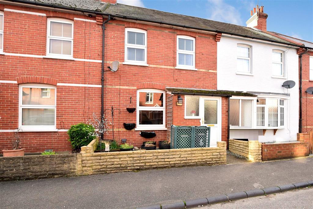 Kingslea, Leatherhead, Surrey 3 bed terraced house £410,000