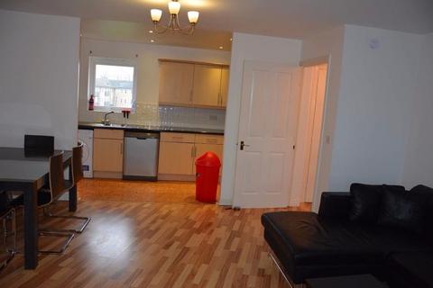 2 bedroom flat to rent, Glandford Way, chadwell heath, Essex, RM6