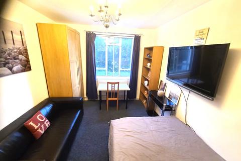 4 bedroom flat to rent - Kings Road, London, Chelsea, SW10