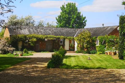 2 bedroom semi-detached house to rent, Pincet Lane, North Kilworth LE17