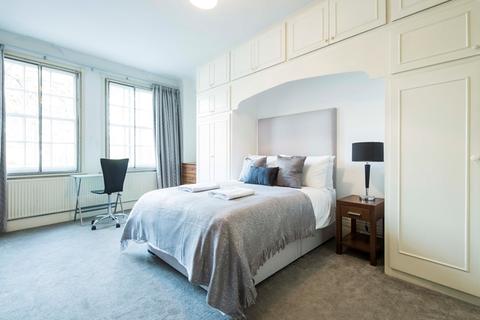 5 bedroom flat to rent - Strathmore Court NW8