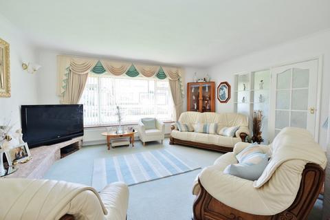 17 Broadwalk, Orpington, BR6 7RZ