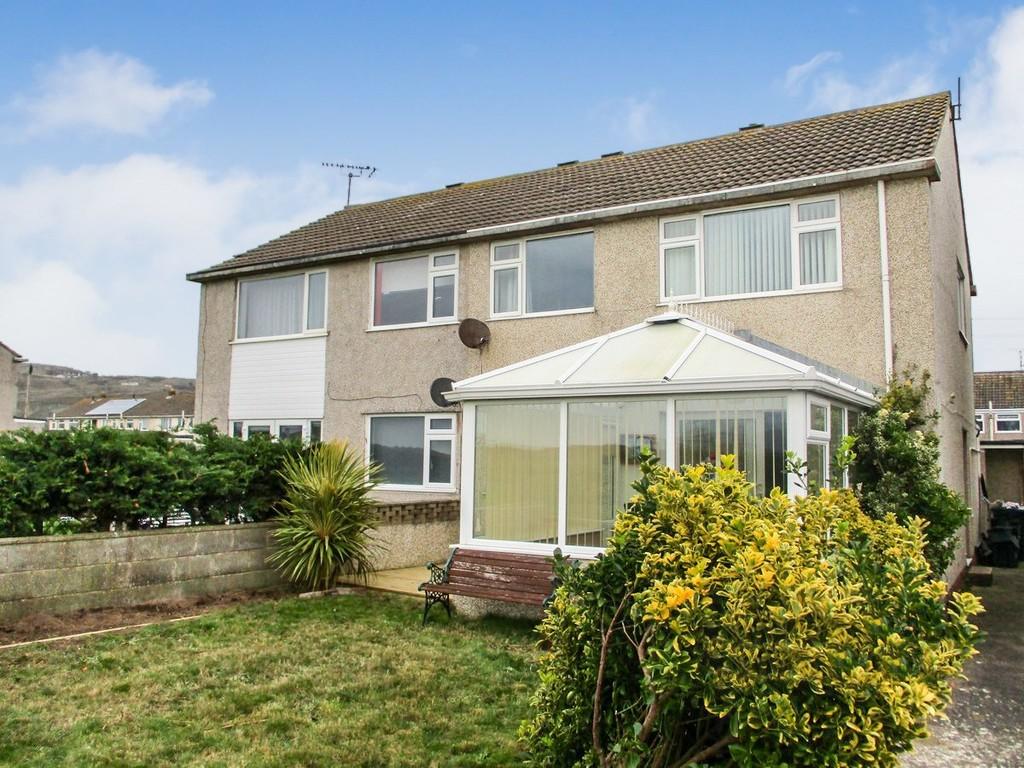 Fairways, Llandudno 3 bed semidetached house £167,500