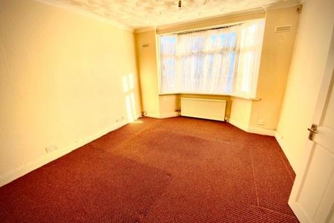 3 bedroom terraced house to rent, Braund Avenue, Greenford