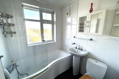 42 Pick Hill, Waltham Abbey, EN9 3LT