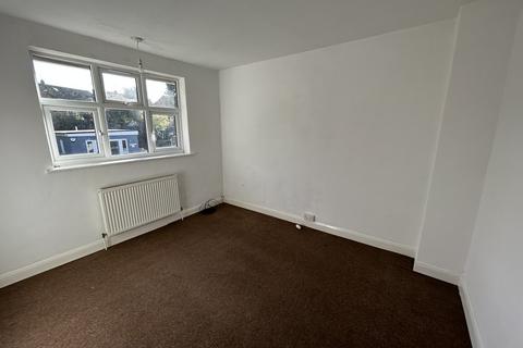 42 Pick Hill, Waltham Abbey, EN9 3LT