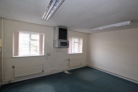 Property to rent - First and Second Floor Offices at King Street, Carmarthen