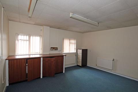 Property to rent - First and Second Floor Offices at King Street, Carmarthen