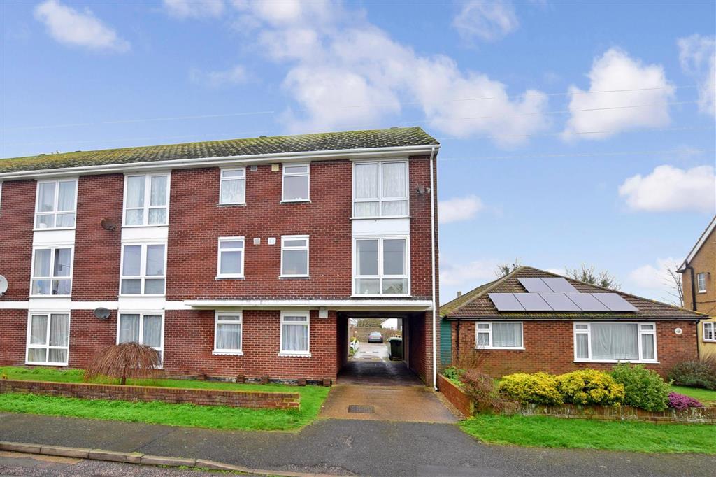 St. Nicholas Road, Littlestone, New Romney, Kent 2 bed apartment £163,000